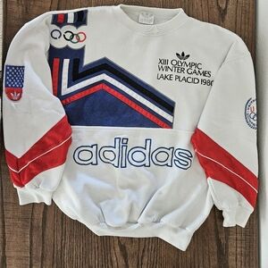 Vintage 1980 Winter Olympics Sweatshirt sizeLarge